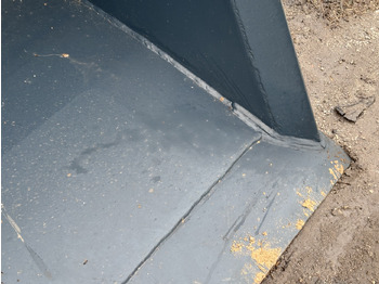 MANITOU Ladeschaufel