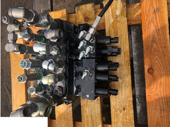 Hydraulik ventil für Landmaschine Manitou 627 - Rozdzielacz Hydrauliczny: das Bild 4