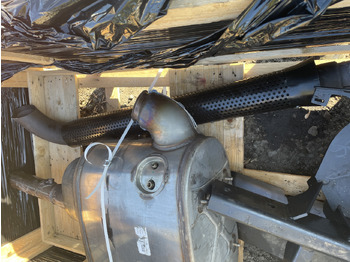 Schalldämpfer für Landmaschine New Holland T7 Case Puma - tłumik 51521186 48139007: das Bild 2 Schalldämpfer für Landmaschine New Holland T7 Case Puma - tłumik 51521186 48139007: das Bild 2