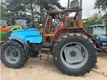 VALTRA 8000 Traktor