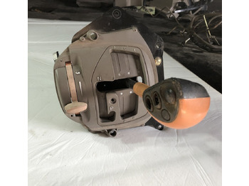 JOHN DEERE Fahrerhaus und Interieur