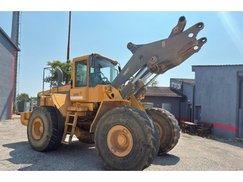 VOLVO L220 Radlader