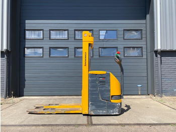 Hochhubwagen Jungheinrich EJC12: das Bild 2 Hochhubwagen Jungheinrich EJC12: das Bild 2