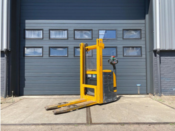 Hochhubwagen Jungheinrich EJC12: das Bild 3 Hochhubwagen Jungheinrich EJC12: das Bild 3