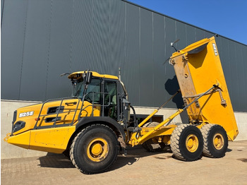 BELL Knickgelenkter Dumper