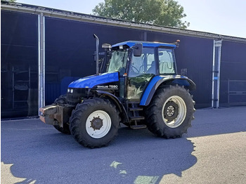 NEW HOLLAND TS Traktor