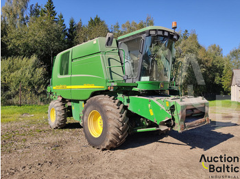 JOHN DEERE 50 Series Mähdrescher