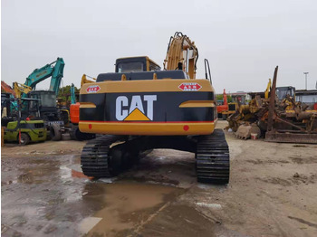Kettenbagger CATERPILLAR 320B: das Bild 3