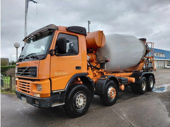 VOLVO FM12 Fahrmischer