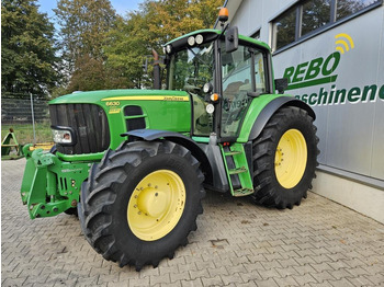 JOHN DEERE 6630 Traktor