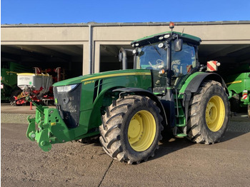 JOHN DEERE 8345R Traktor