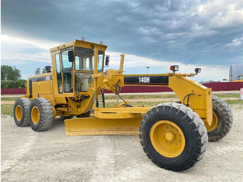 CATERPILLAR 140H Grader