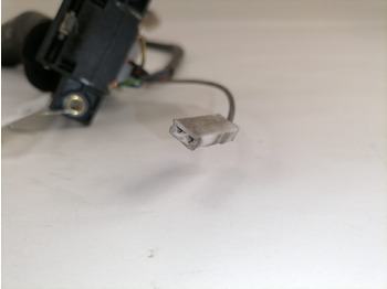 Elektrische Ausrüstung für LKW Scania Juhtkang, suunatuled 1373190: das Bild 4 Elektrische Ausrüstung für LKW Scania Juhtkang, suunatuled 1373190: das Bild 4