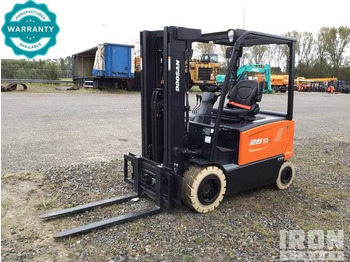 DOOSAN Elektrostapler