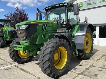 Traktor John Deere 6215R AutoPowr: das Bild 2 Traktor John Deere 6215R AutoPowr: das Bild 2