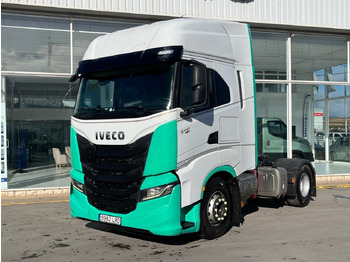 IVECO Sattelzugmaschine