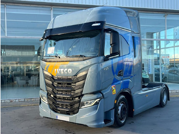 IVECO S-WAY Sattelzugmaschine