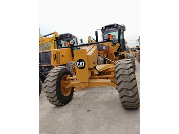 CATERPILLAR 140H Grader