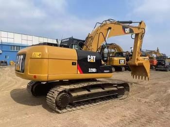 CATERPILLAR 320D2 Kettenbagger