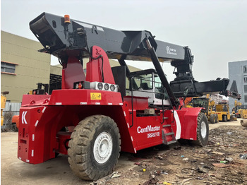 KALMAR Reach stacker
