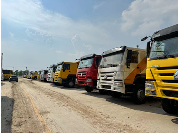SINOTRUK HOWO Kipper