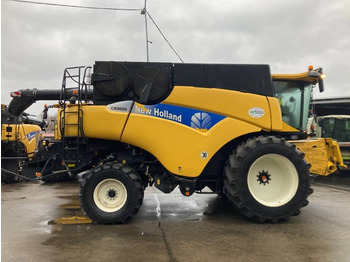 Mähdrescher New Holland CR 9090 Elevation: das Bild 4