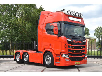 SCANIA R 450 Sattelzugmaschine