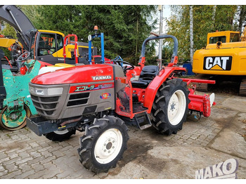 YANMAR Traktor