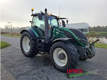 VALTRA T194 Traktor