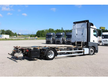 Containerwagen/ Wechselfahrgestell LKW Mercedes-Benz Actros 1845 L nR: das Bild 3