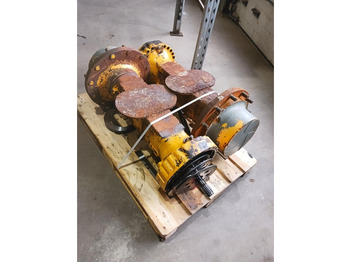 LIEBHERR Achse und Teile