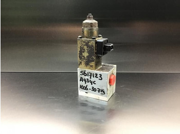 Hydraulik Liebherr Directional Control Valve: das Bild 3