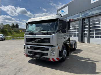 Autokran VOLVO FM-400 4x2 Bonfiglioli 15000-4: das Bild 2