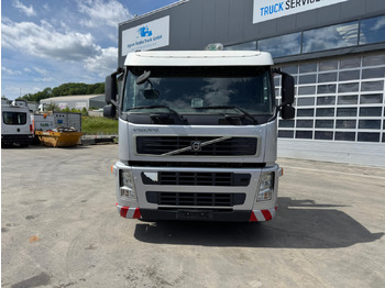 Autokran VOLVO FM-400 4x2 Bonfiglioli 15000-4: das Bild 3