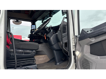 Sattelzugmaschine DAF XF  530: das Bild 5