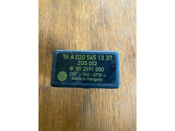 Steuergerät für LKW Mercedes Atego Blinkermodul Relais Steuergerät A 020 545 13 32: das Bild 2