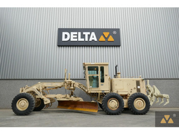 CATERPILLAR Grader