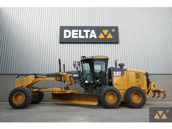 CATERPILLAR 140M Grader