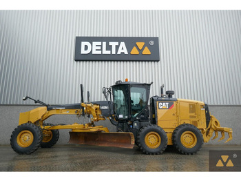 CATERPILLAR 140M Grader