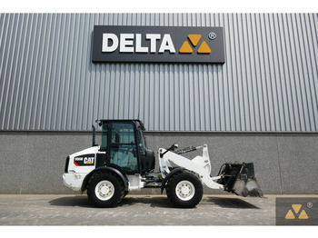 Radlader Caterpillar 906M: das Bild 2