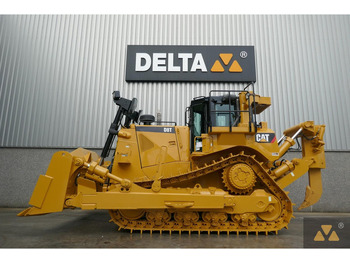 CATERPILLAR D8T Bulldozer