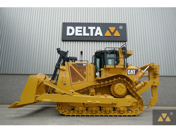 CATERPILLAR D8T Bulldozer