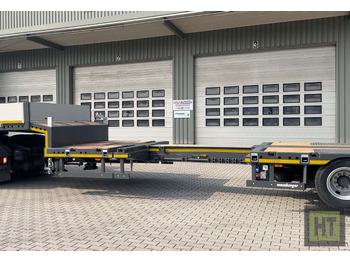 Tieflader Auflieger Meusburger 3-Achs-Tele-Semi mit 1 Paar Radmulden und hydr. Rampen: das Bild 4