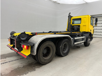 Abrollkipper DAF CF75.360 - 6x2: das Bild 5