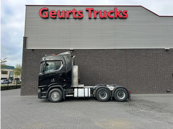 SCANIA S 520 Sattelzugmaschine