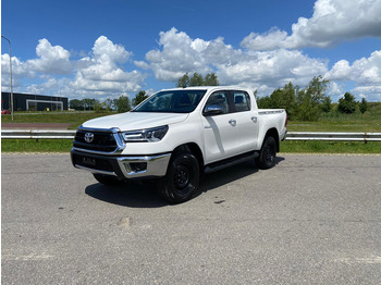 TOYOTA Hilux PKW