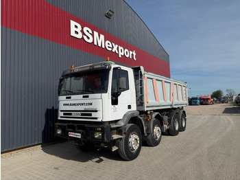 IVECO Trakker Kipper
