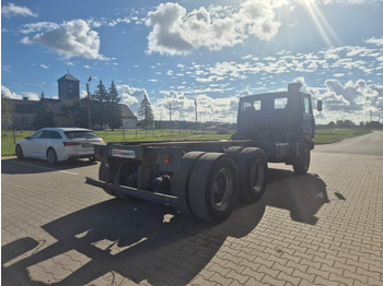 Fahrgestell LKW Renault G 340: das Bild 3