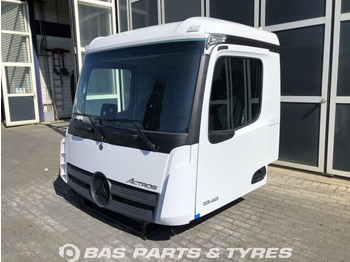 MERCEDES-BENZ Actros Fahrerhaus und Interieur