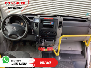 Kleinbus, Personentransporter Mercedes-Benz Sprinter 313 2.2 CDI L2H2 € 10.164 Incl. BTW EXPORT ONLY Combi/ 9 Persoons/ Kombi/ 9P/ Airco/ Rolstoellift: das Bild 3